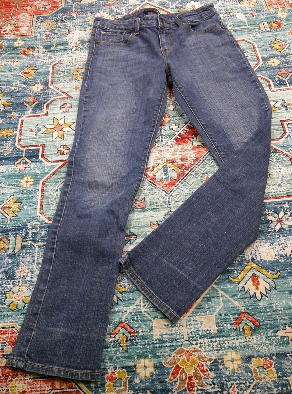 Levi's Mid-Rise Skinny Jeans Medium Wash- Women's size 8M (30WX30L)